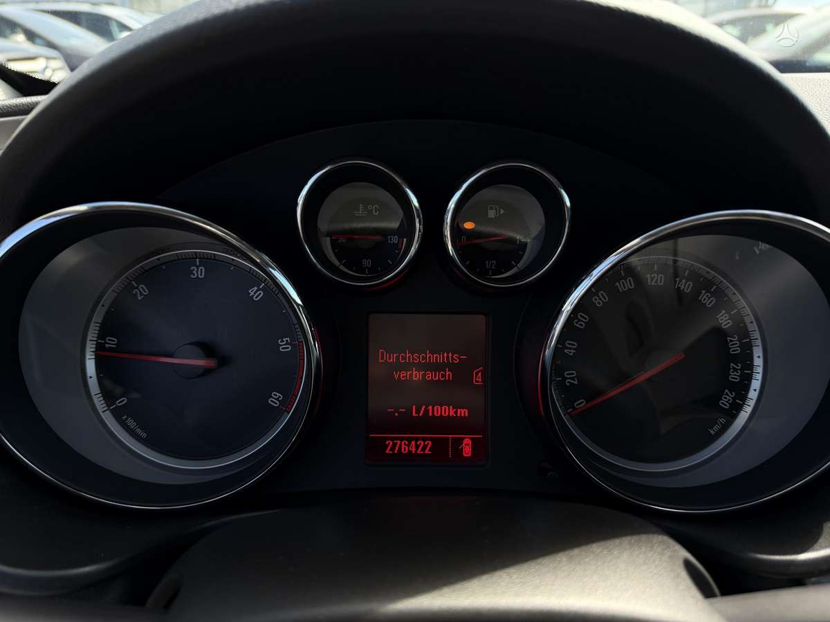 Opel Insignia 2009 — photo 8