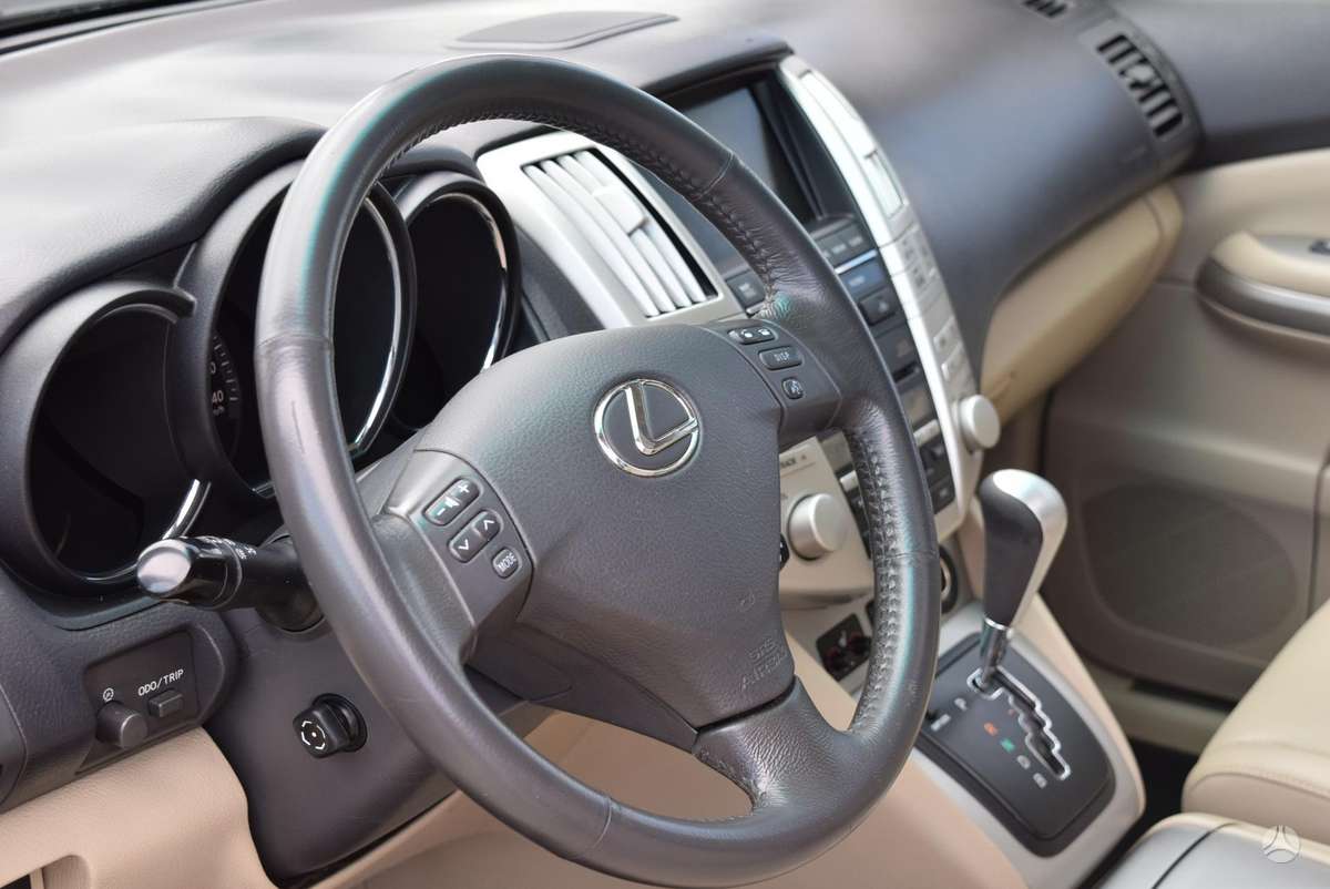 Lexus RX 2006 — photo 12