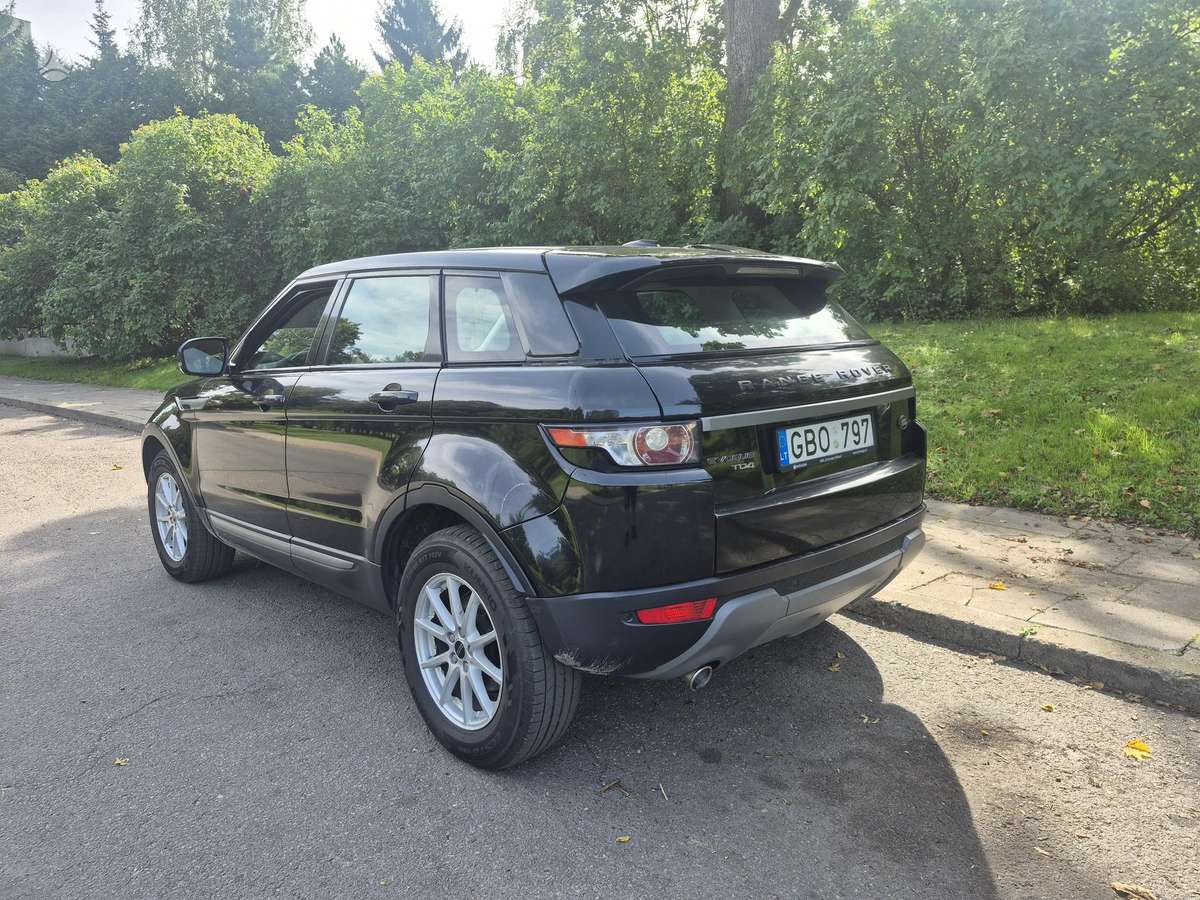 Land Rover 2012 — interior