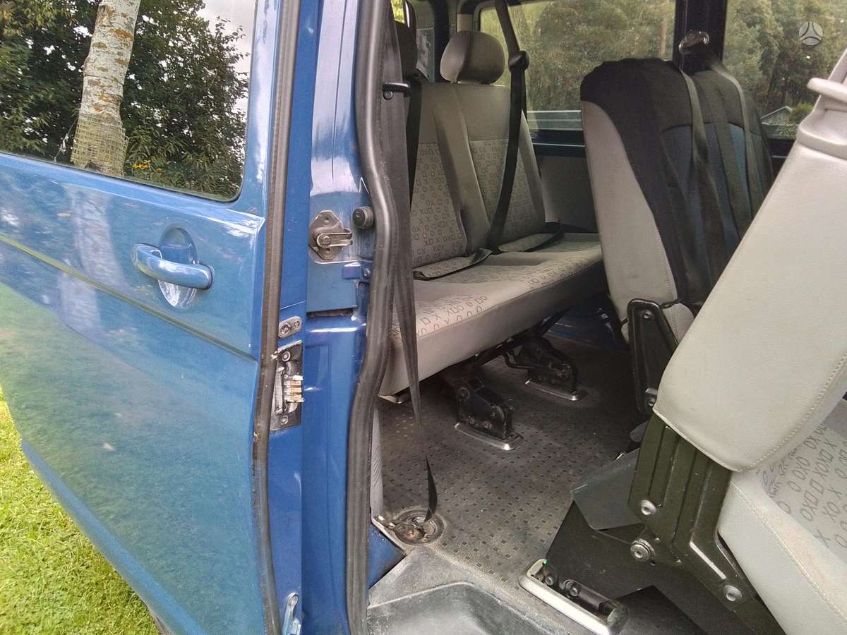 Volkswagen Transporter 2006 — photo 7