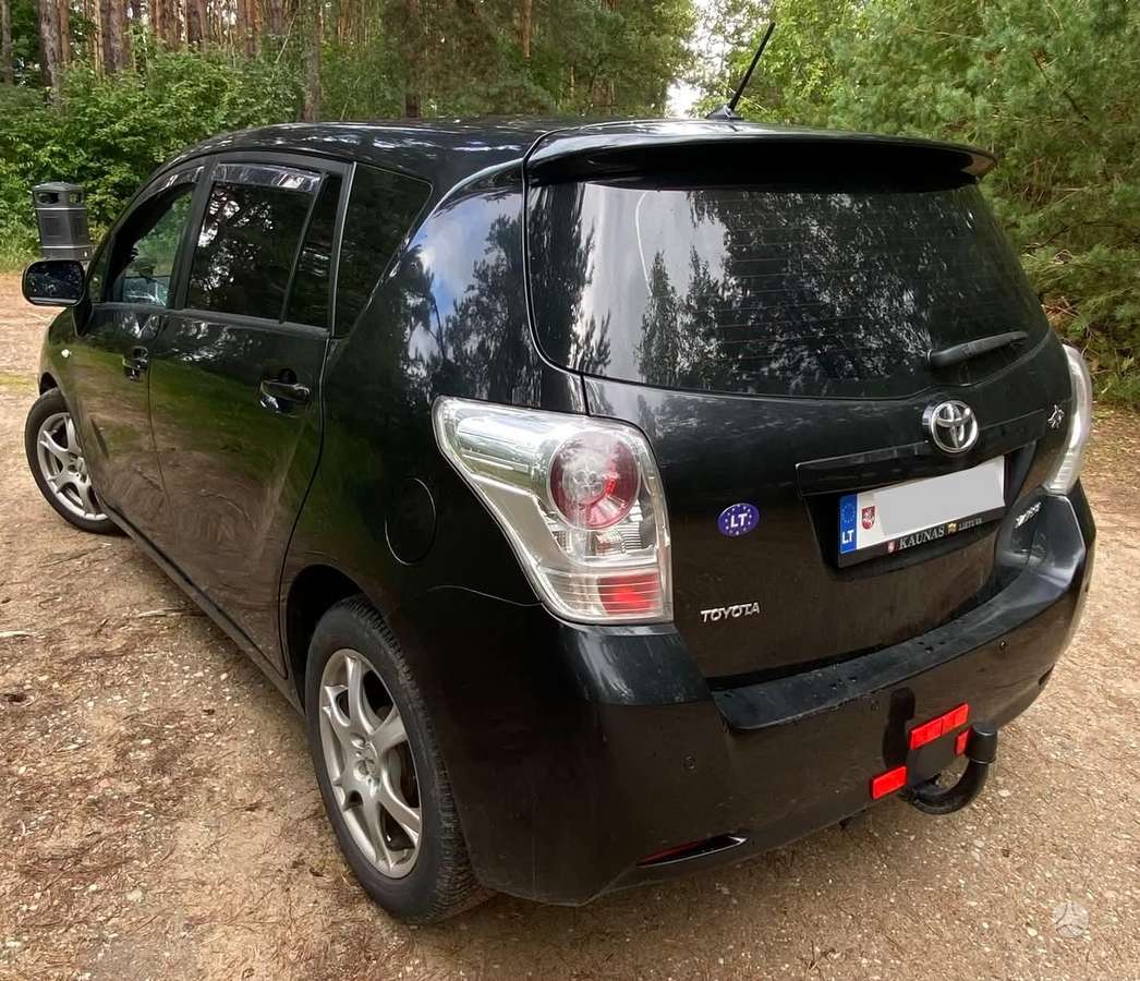 Toyota Verso 2010 — photo 5