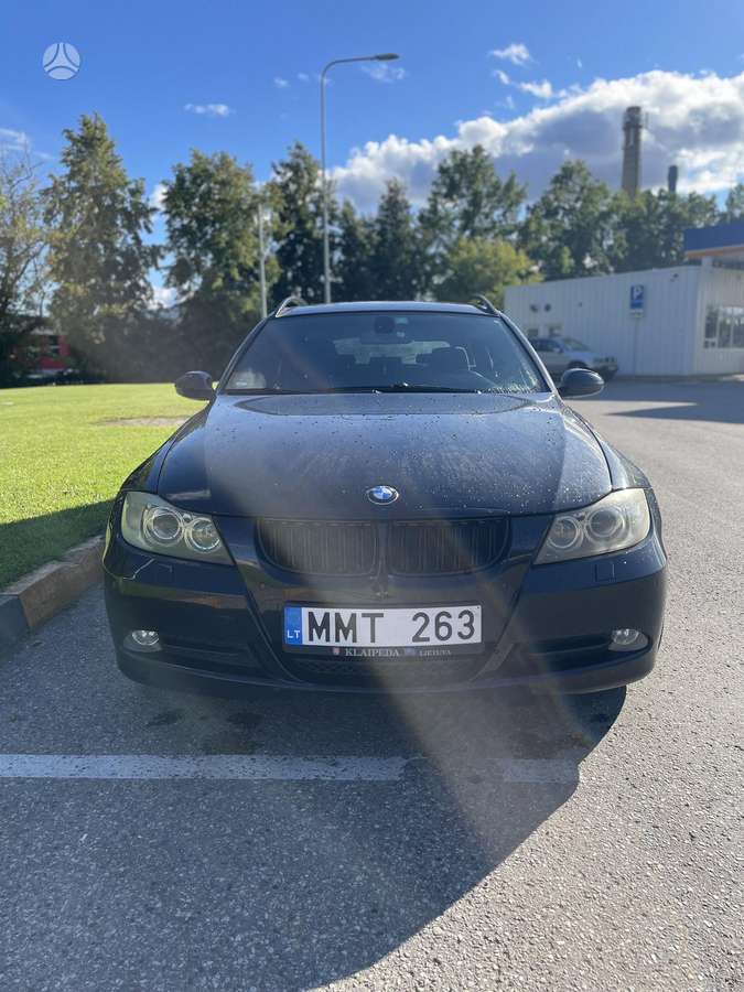 BMW 318 2008 — photo 5