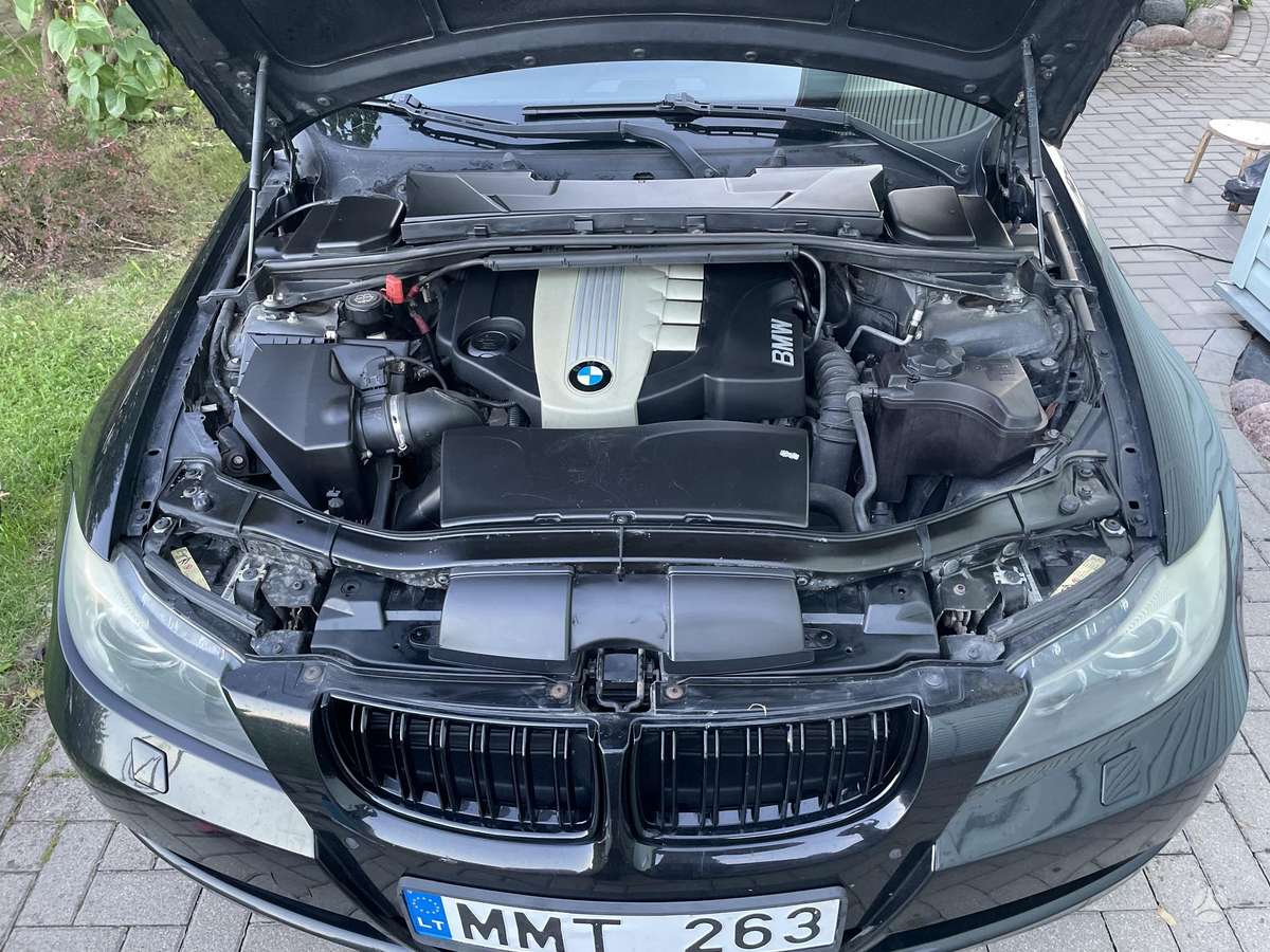 BMW 318 2008 — photo 7