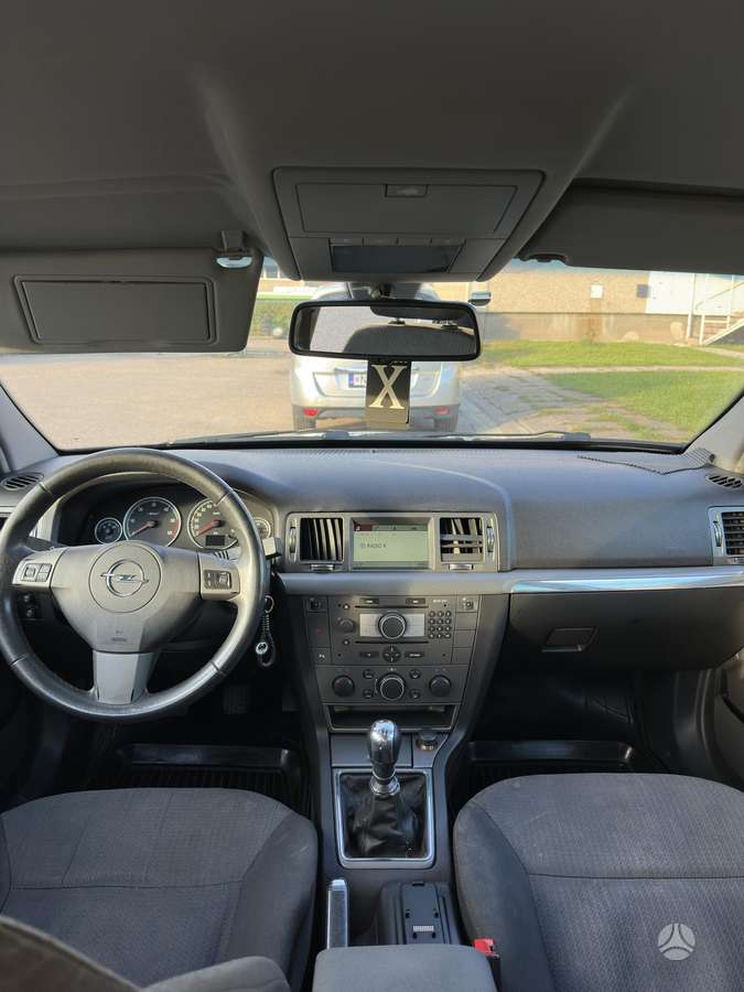 Opel Vectra 2006 — photo 10