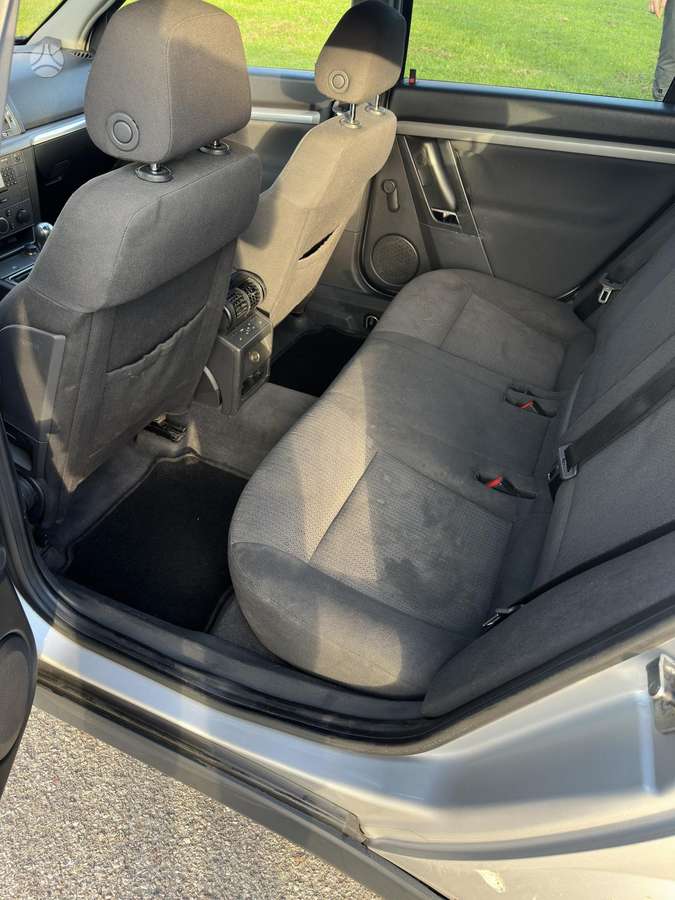 Opel Vectra 2006 — photo 13