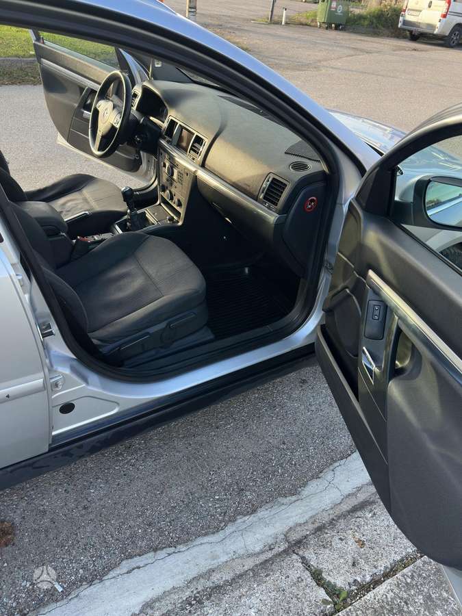 Opel Vectra 2006 — photo 16