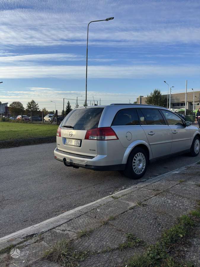 Opel Vectra 2006 — photo 7