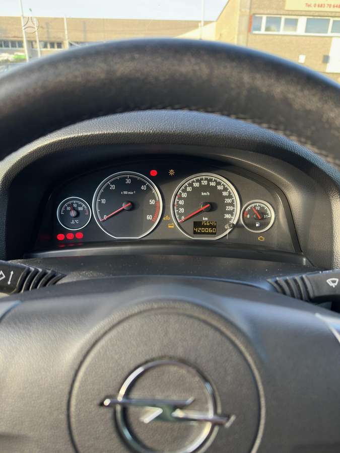 Opel Vectra 2006 — photo 8