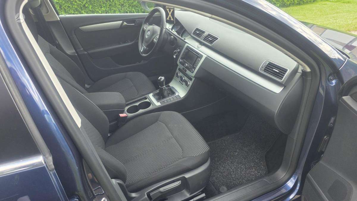 Volkswagen Passat 2013 — photo 10