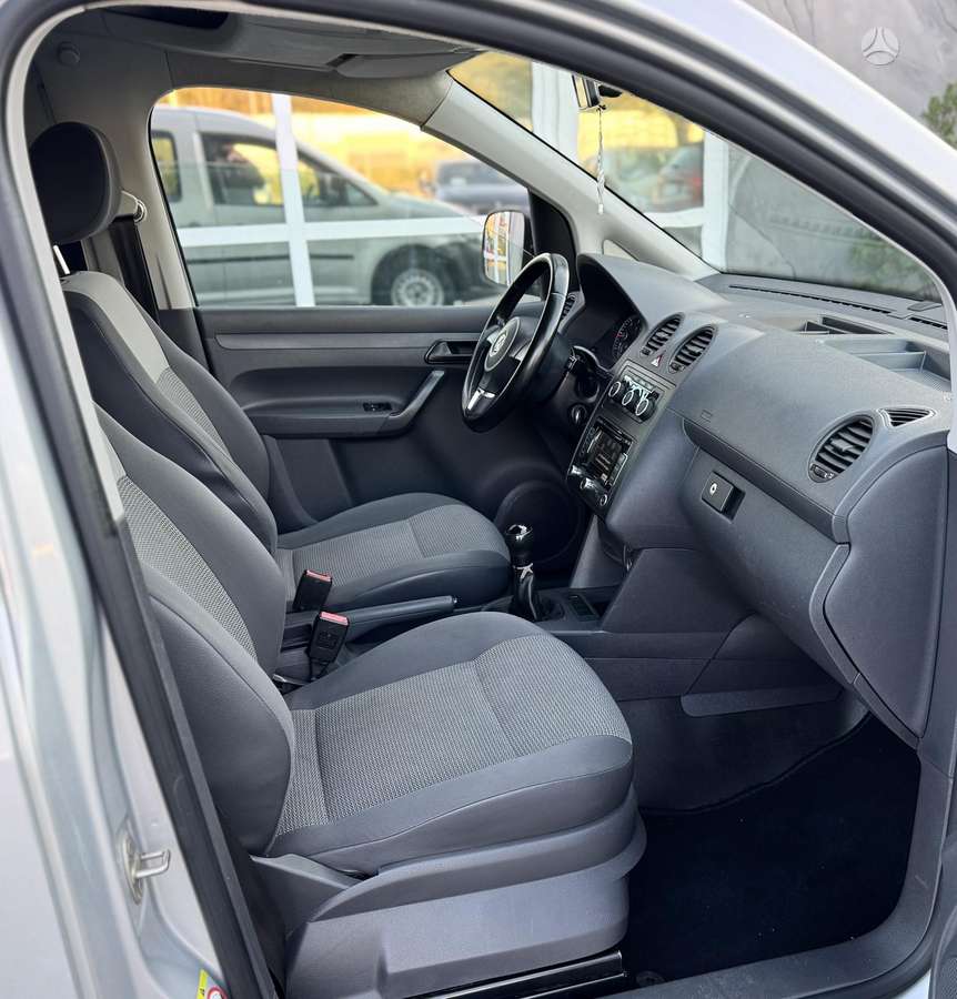Volkswagen Caddy 2011 — photo 16