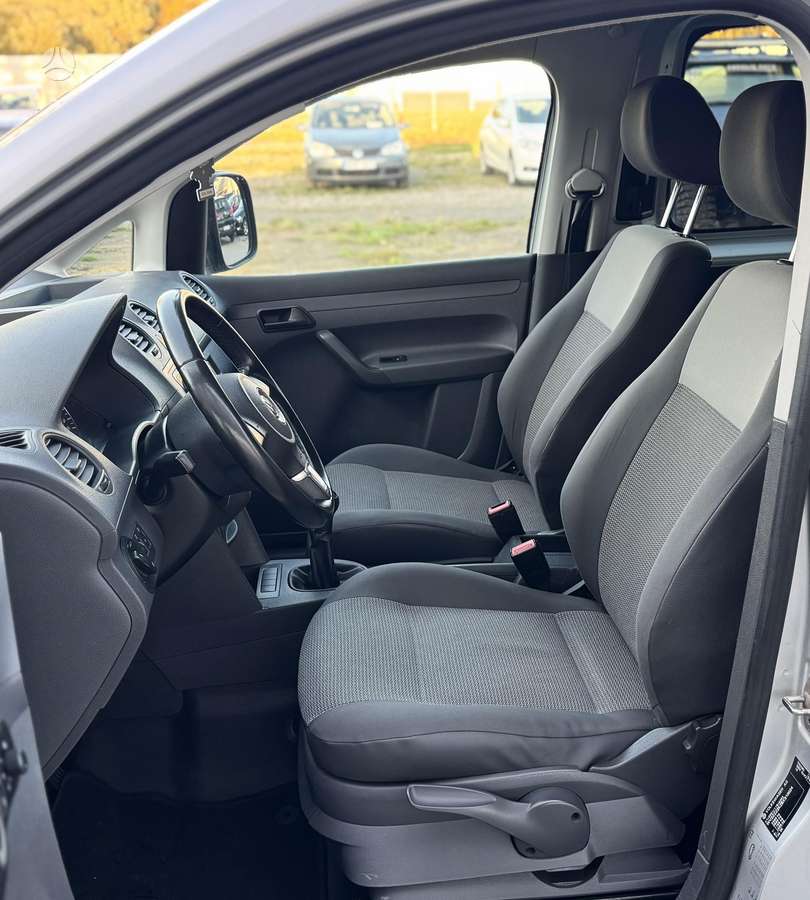Volkswagen Caddy 2011 — photo 17