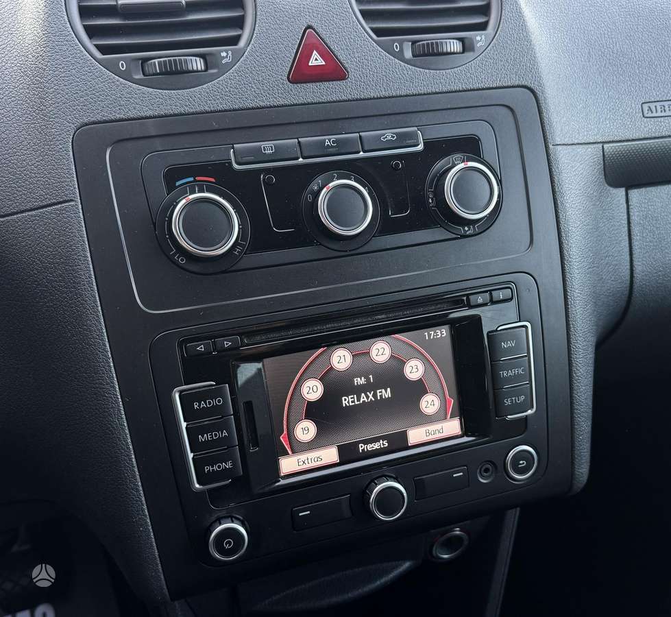 Volkswagen Caddy 2011 — photo 19