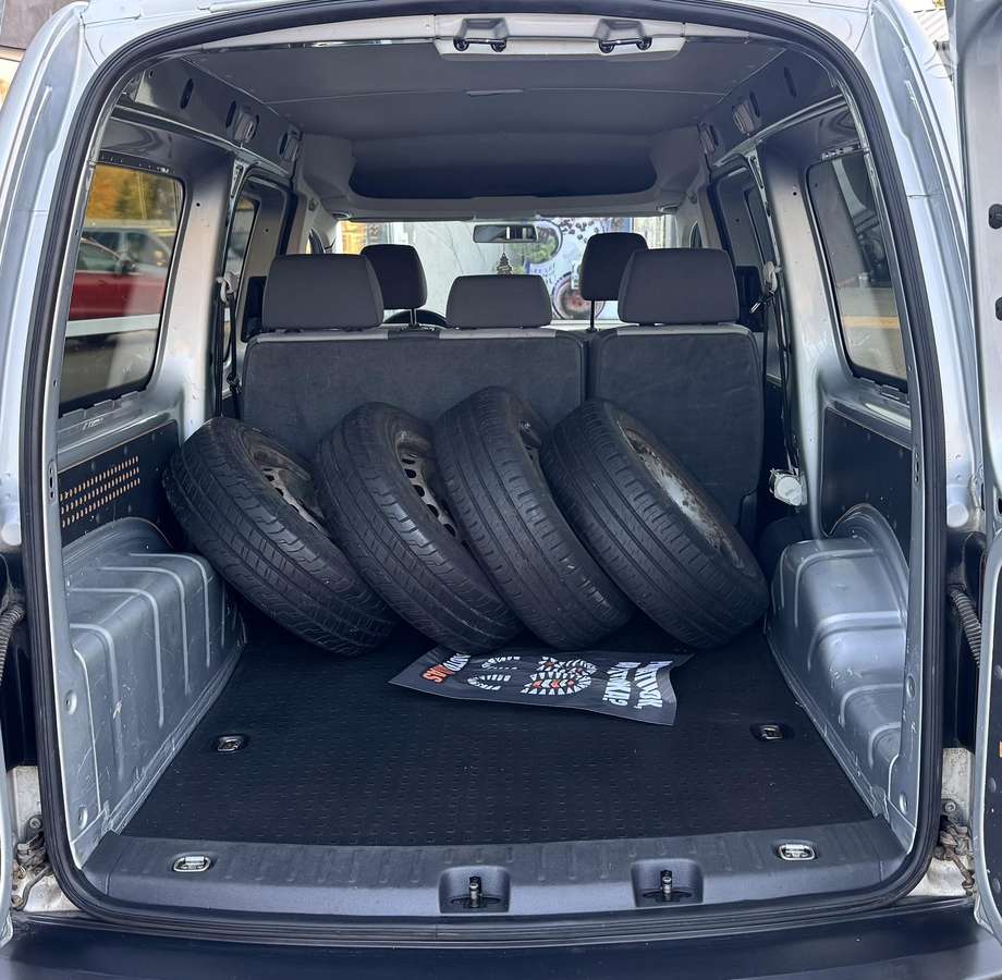 Volkswagen Caddy 2011 — photo 23
