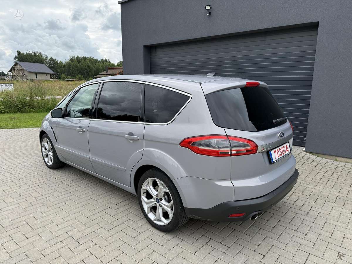 Ford S-MAX 2011 — engine 2179 cm³, 200 HP (147kW)