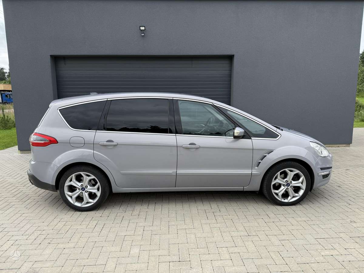 Ford S-MAX 2011 — photo 9