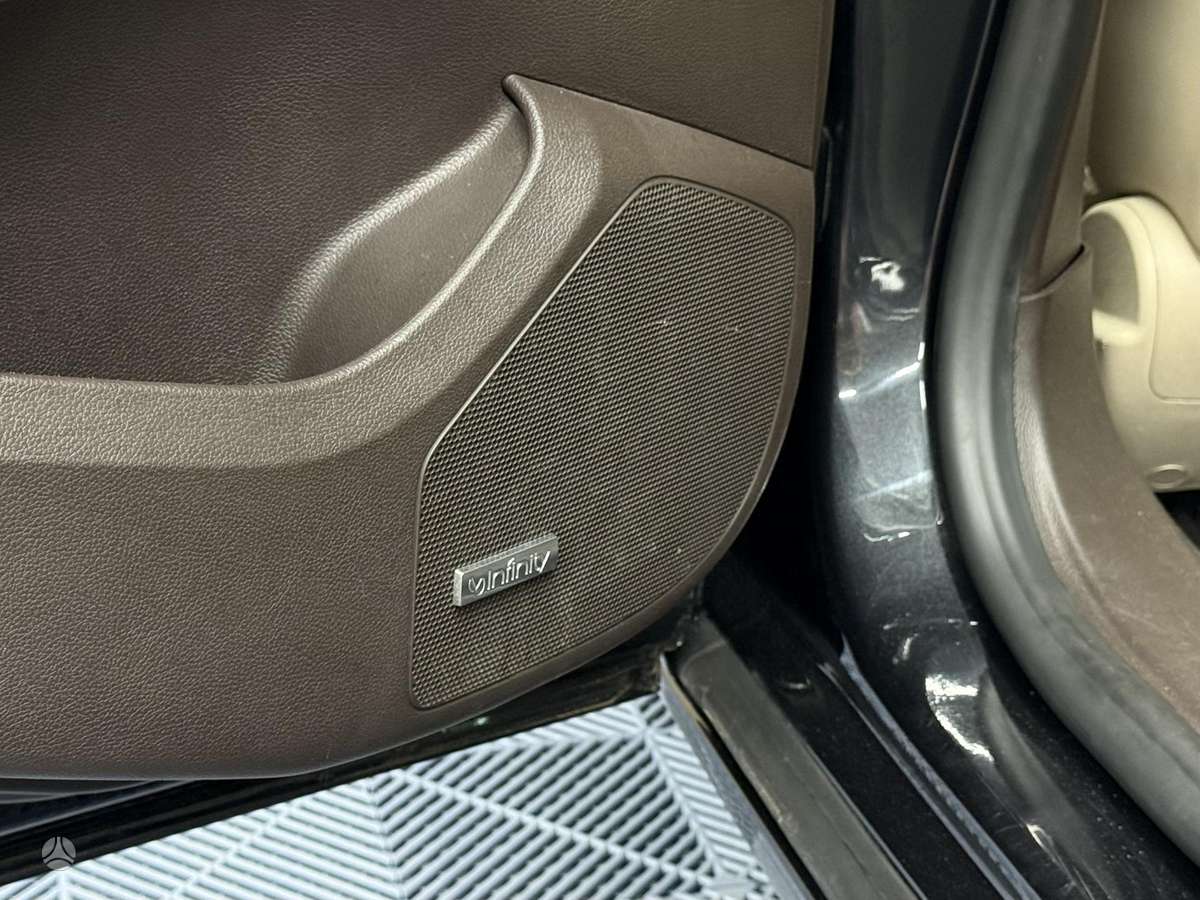Opel Insignia 2010 — photo 29