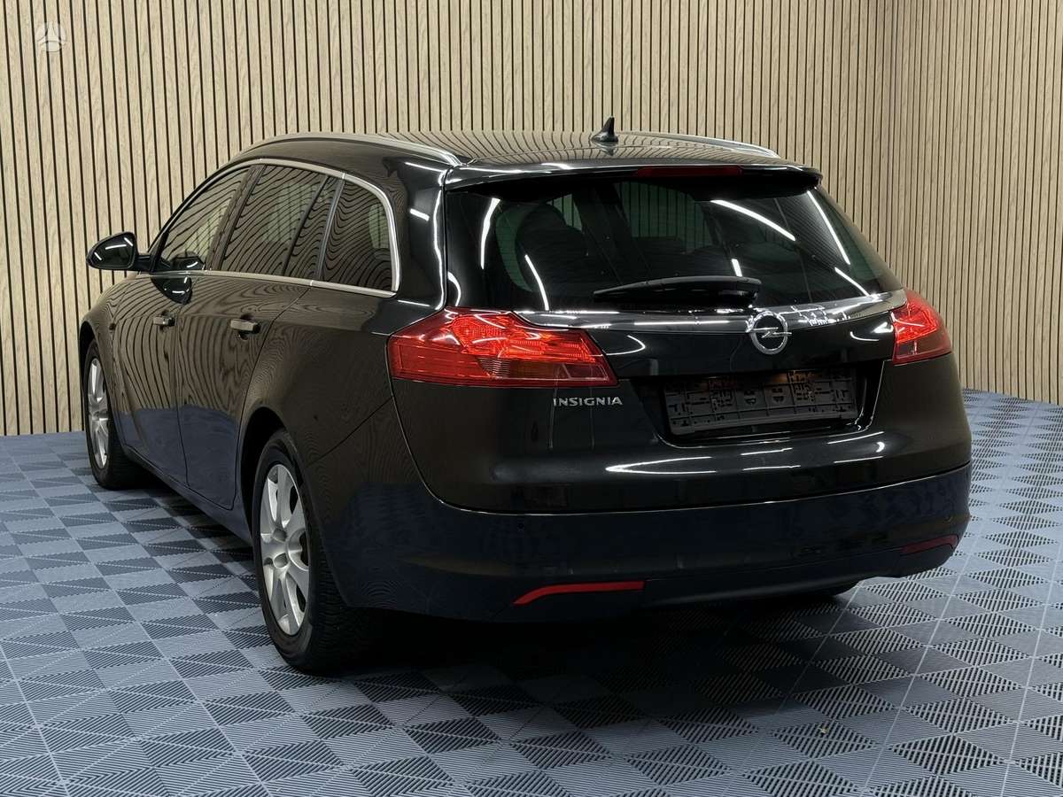 Opel Insignia 2010 — photo 5