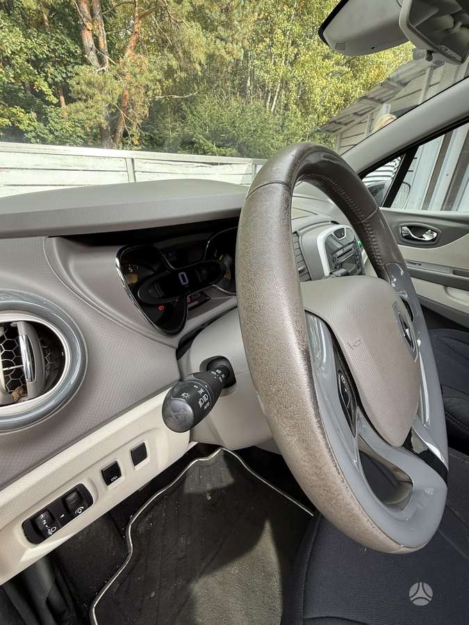 Renault Captur 2014 — фото 9