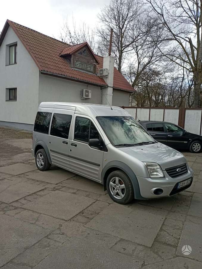 Ford Tourneo 2012 — rear view