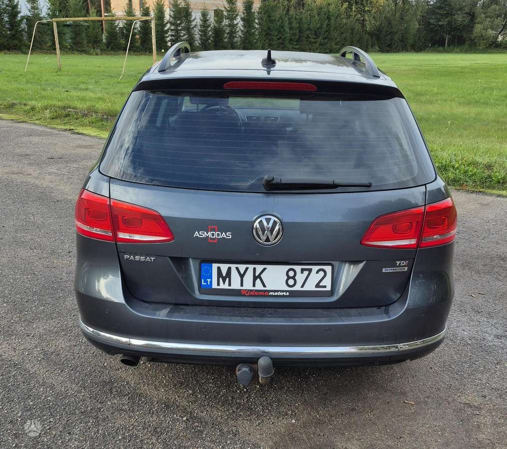 Volkswagen Passat 2012 — двигун 1598 cm³, 105 HP (77kW)
