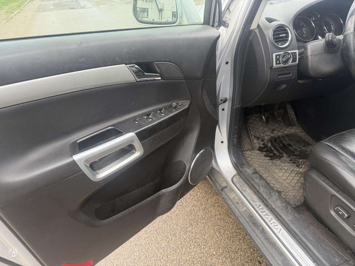 Opel Antara 2012 — photo 14