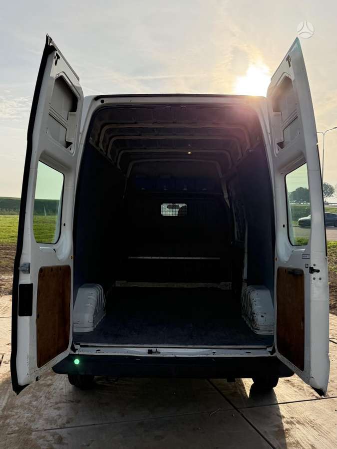 Ford Transit 2006 — photo 13