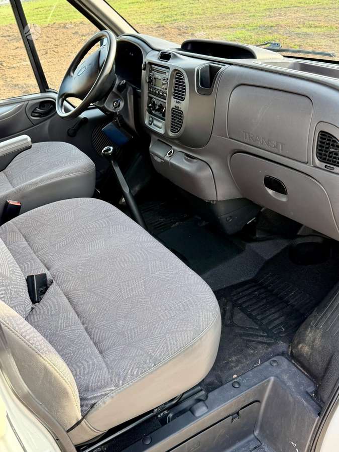 Ford Transit 2006 — photo 20