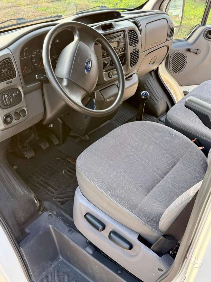 Ford Transit 2006 — photo 23