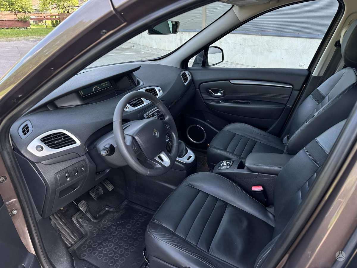 Renault Scenic 2010 — photo 10