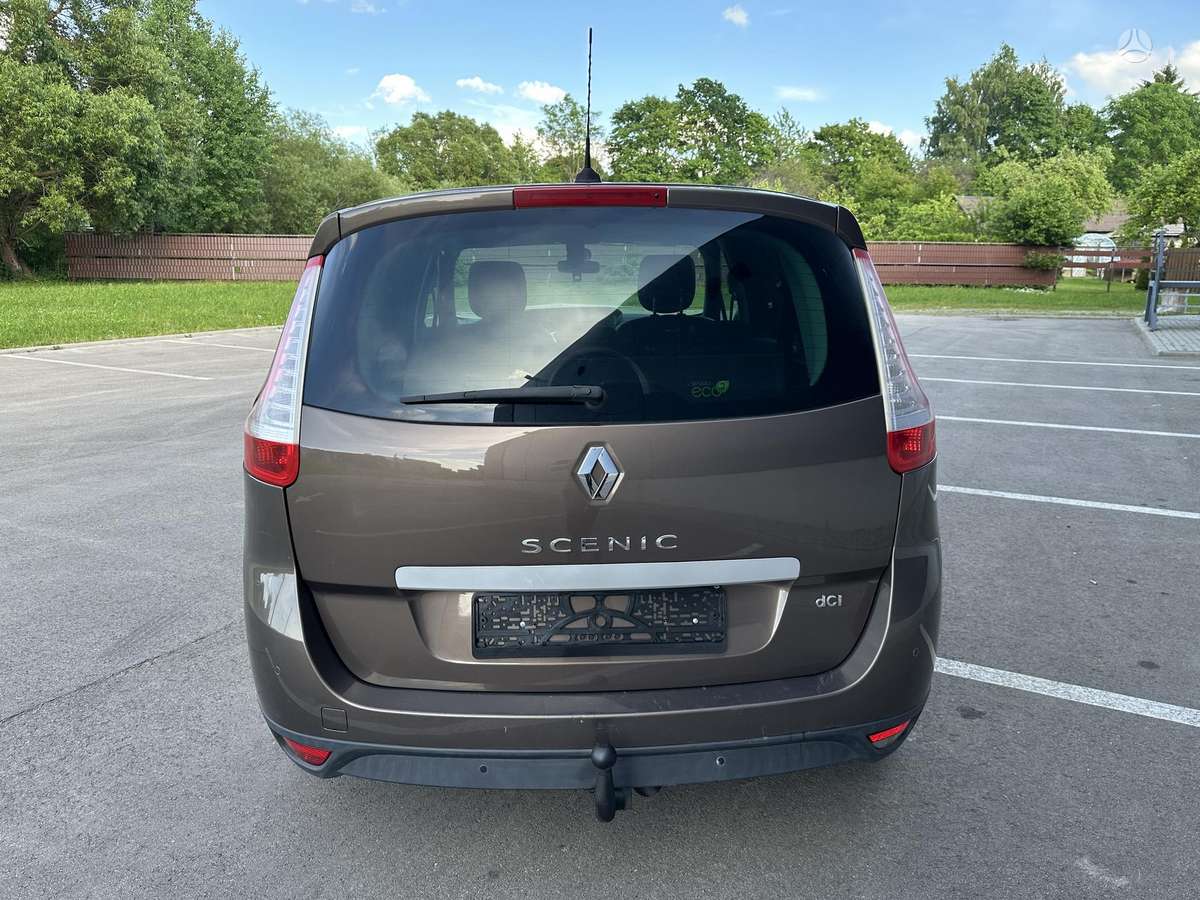Renault Scenic 2010 — engine 1900 cm³, 131 HP (96kW)