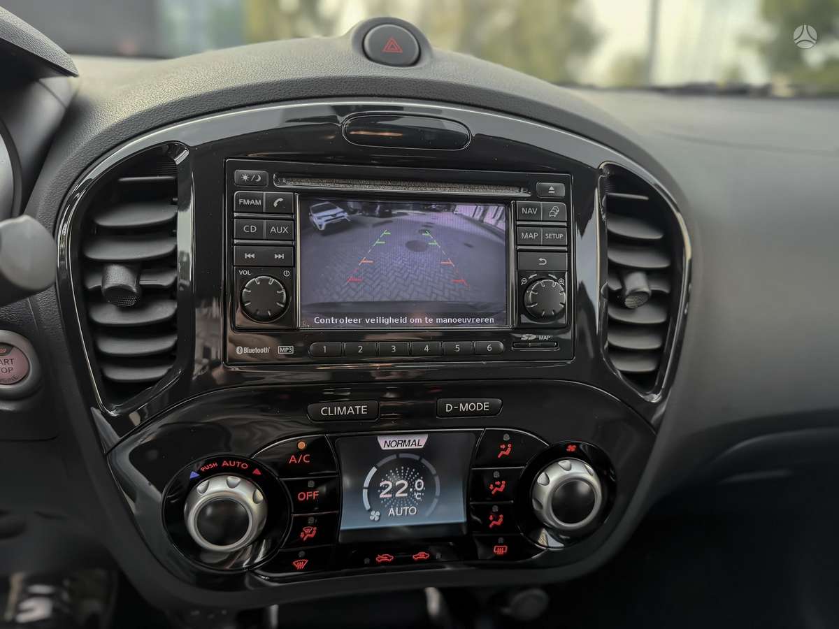 Nissan Juke 2013 — photo 17