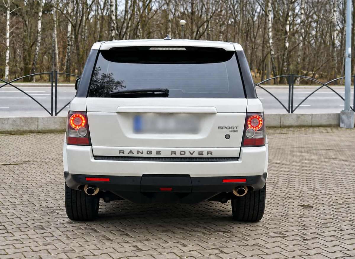 Land Rover 2010 — двигун 2993 cm³, 245 HP (180kW)
