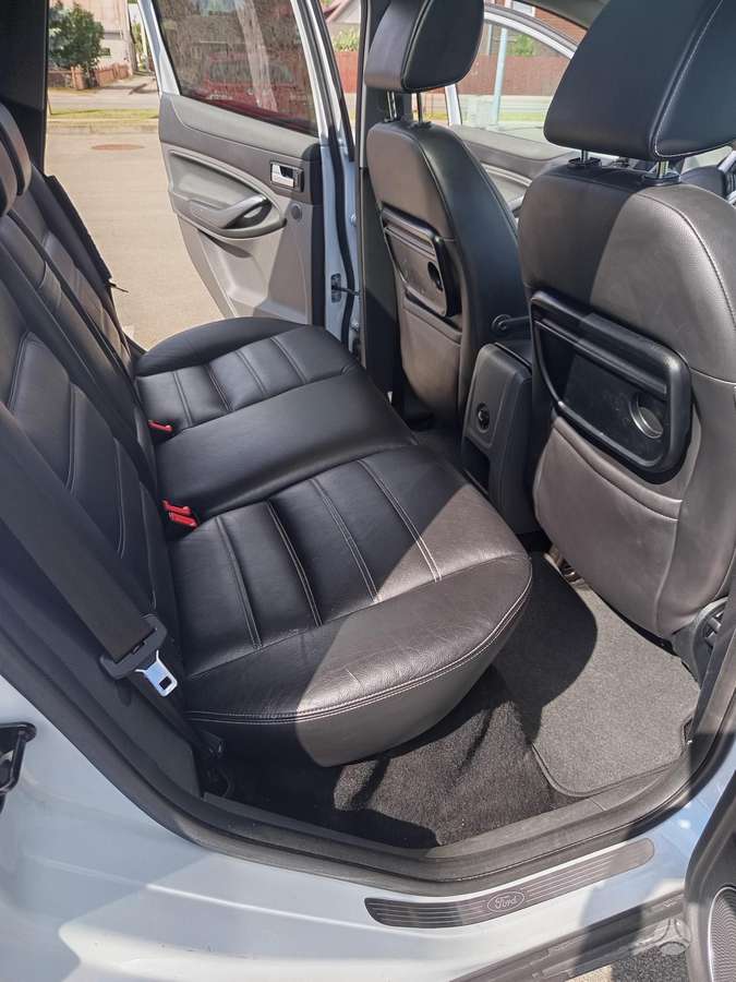 Ford Kuga 2009 — photo 12