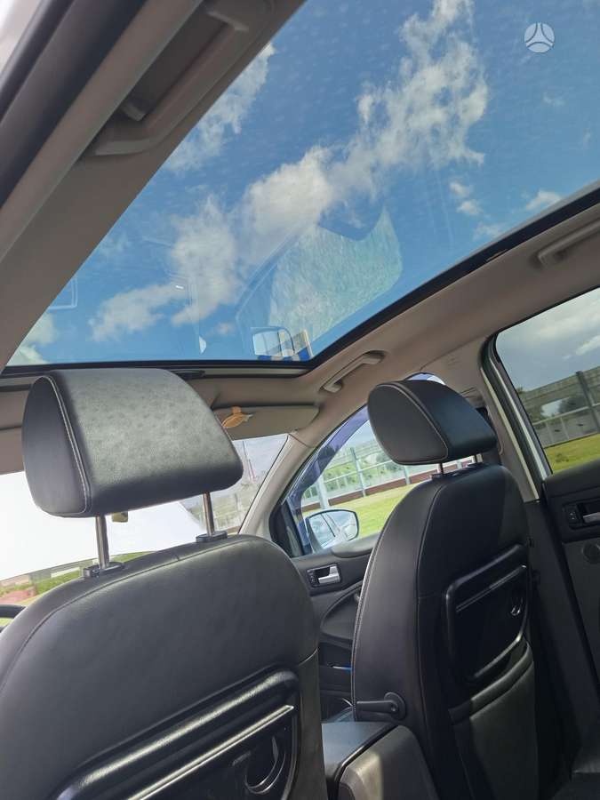 Ford Kuga 2009 — photo 21