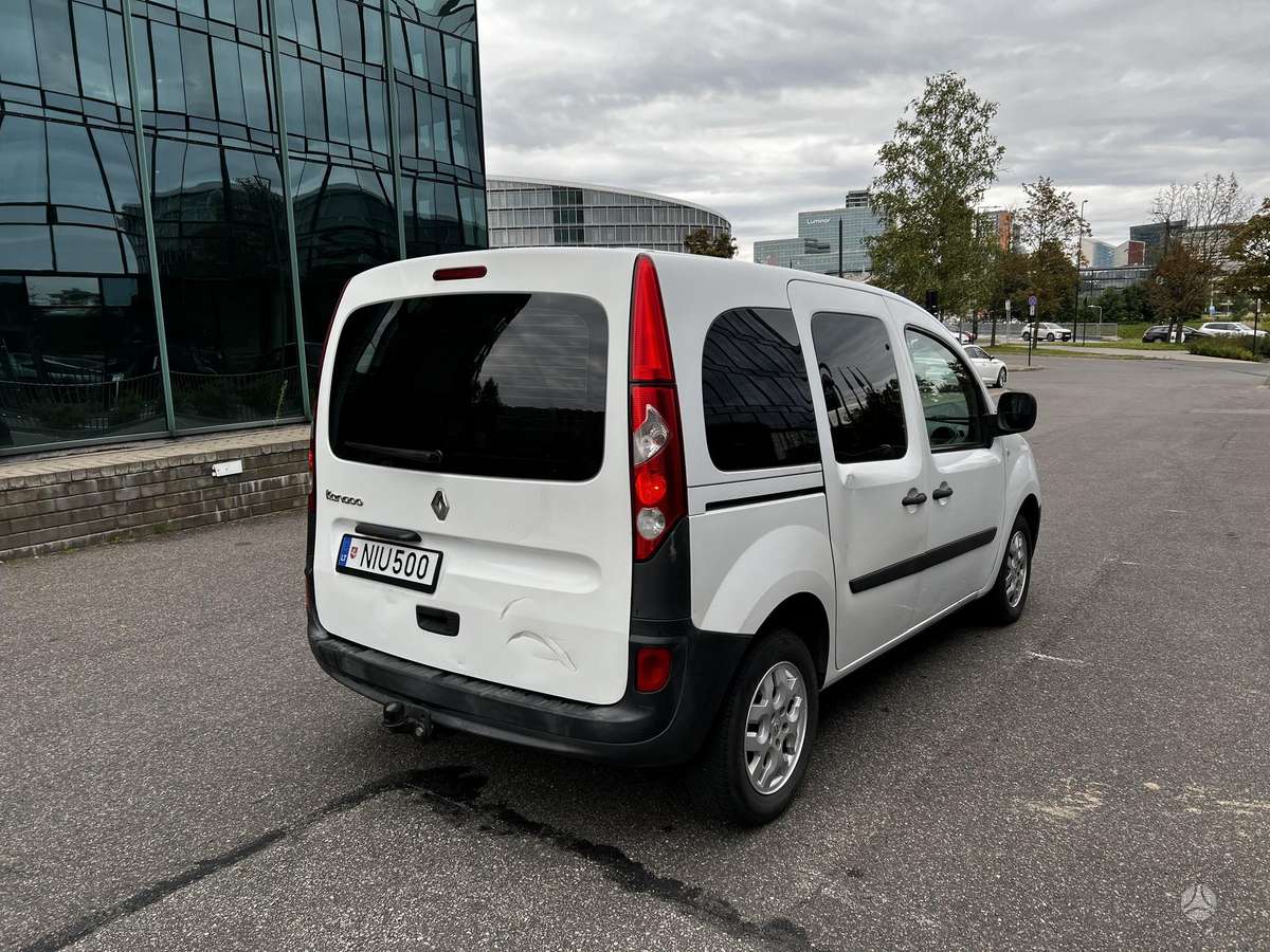 Renault Kangoo 2009 — interior