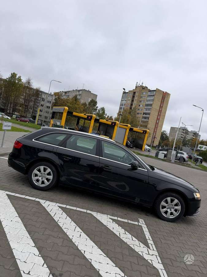 Audi A4 2012 — photo 10