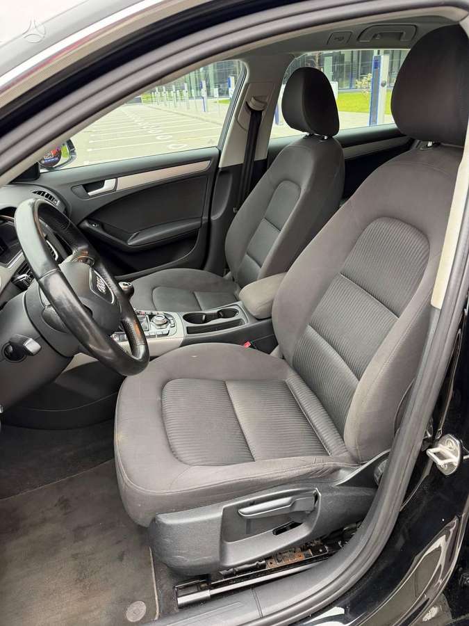 Audi A4 2012 — photo 12
