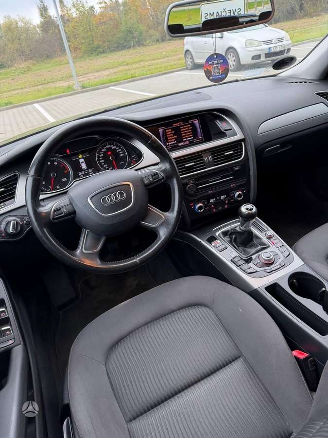 Audi A4 2012 — photo 13