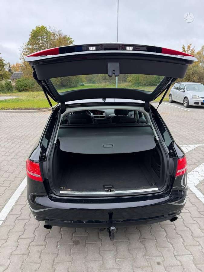 Audi A4 2012 — photo 19