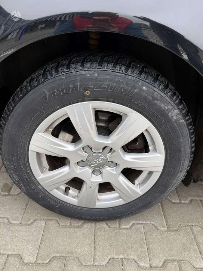 Audi A4 2012 — photo 20