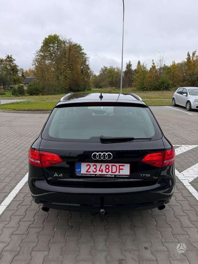 Audi A4 2012 — photo 7