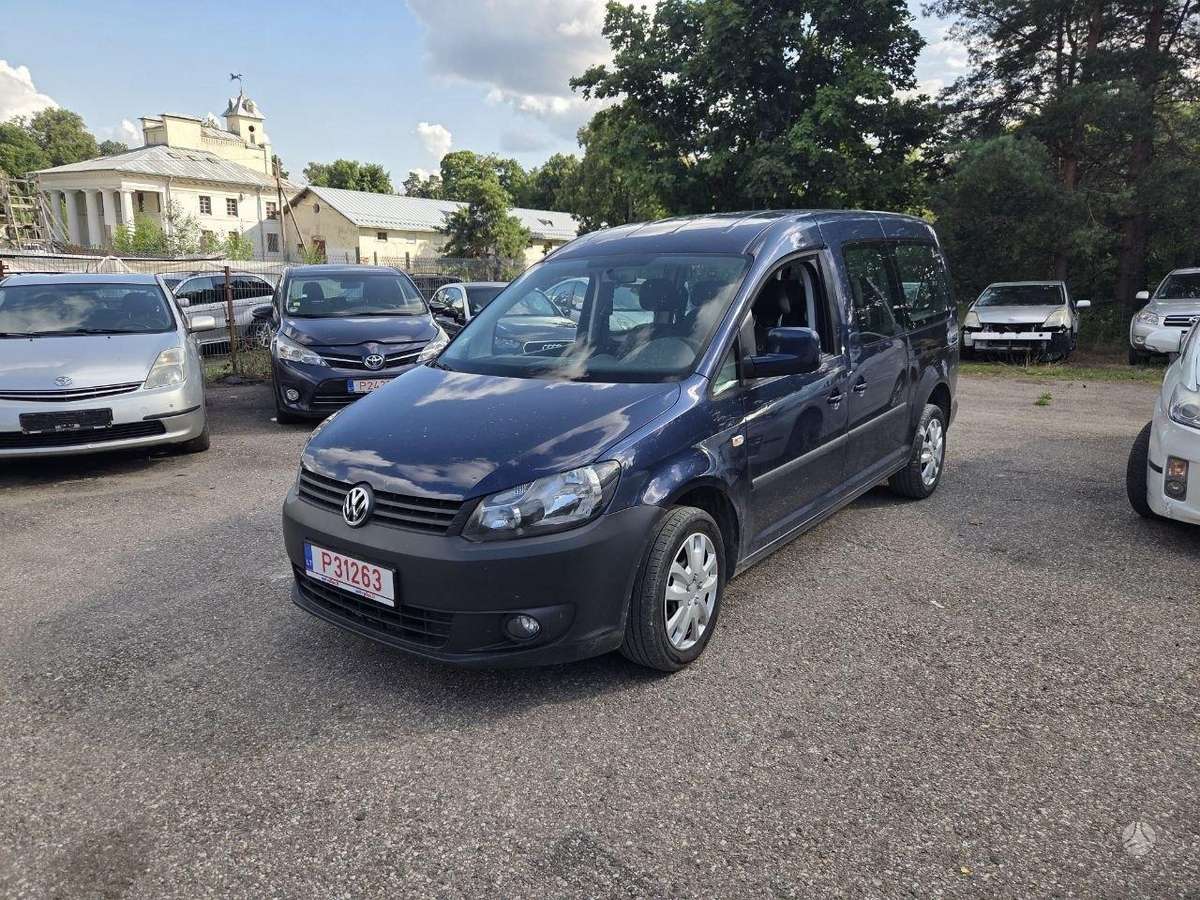 Volkswagen Caddy 2011 — rear view