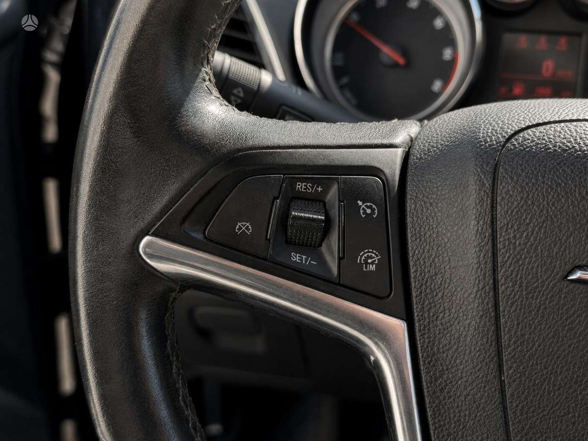 Opel Mokka 2014 — photo 18
