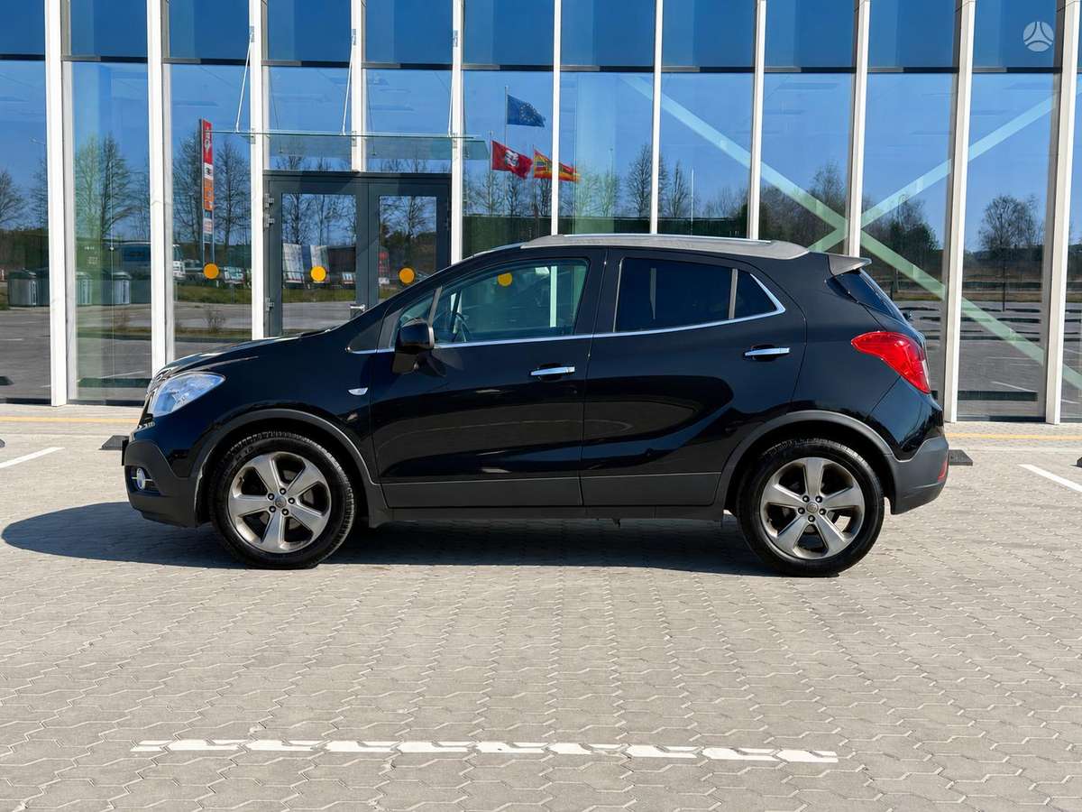 Opel Mokka 2014 — rear view