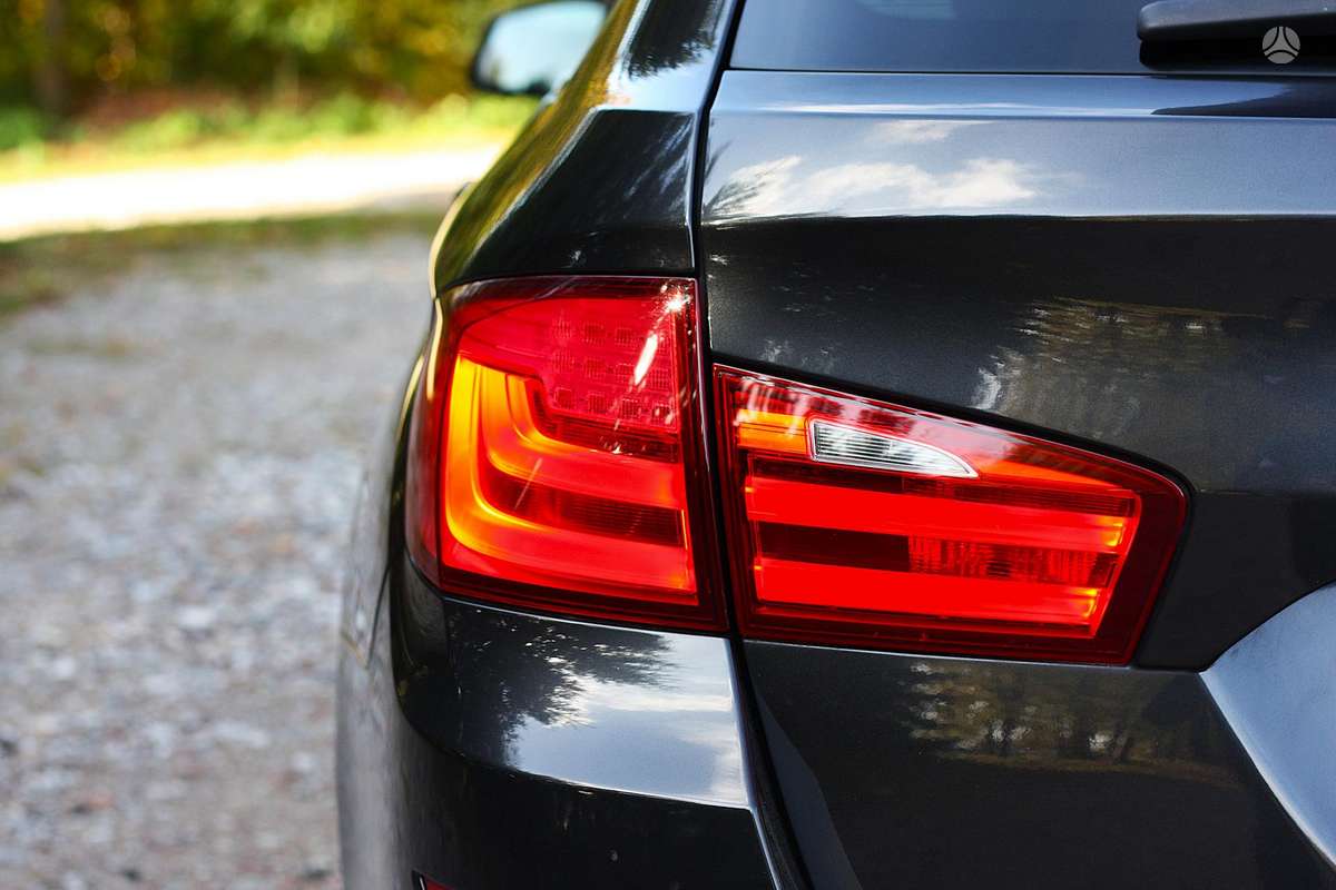 BMW 520 2013 — photo 11
