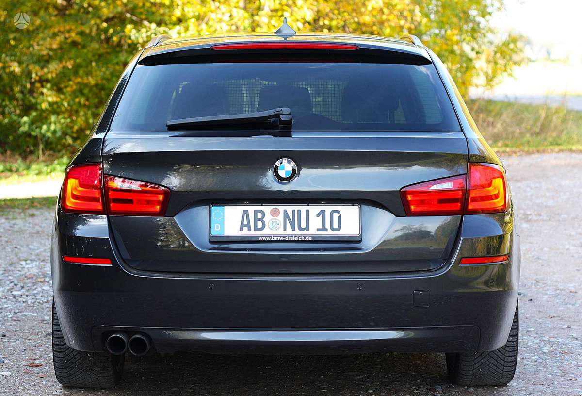 BMW 520 2013 — photo 12