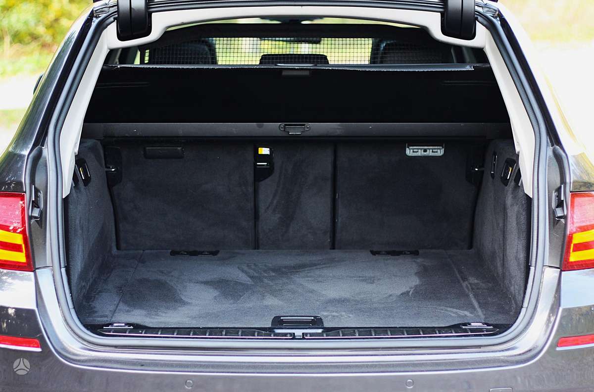 BMW 520 2013 — photo 18