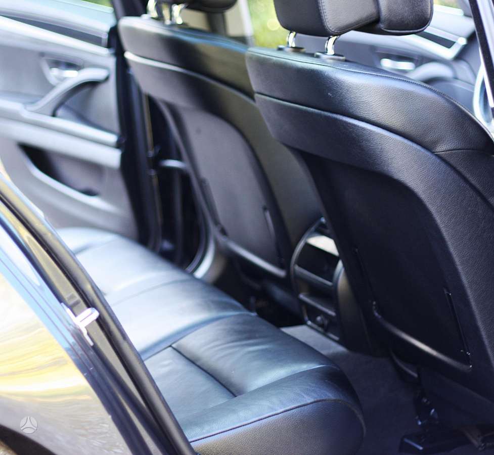 BMW 520 2013 — photo 31