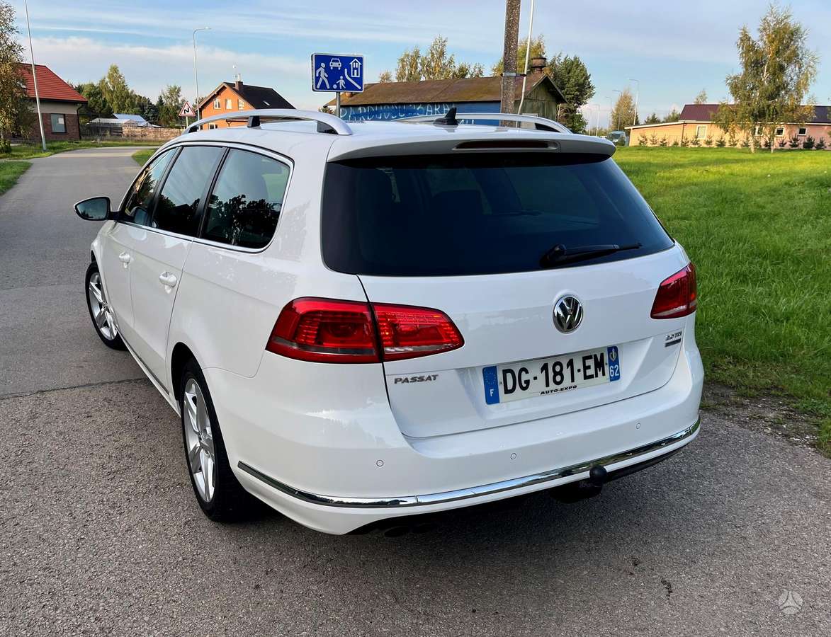 Volkswagen Passat 2014 — салон