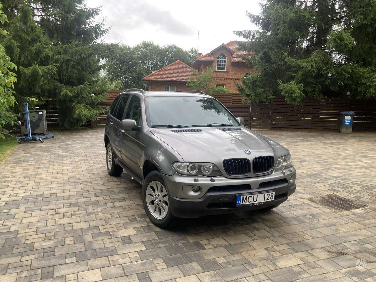 BMW X5 2004 — вигляд ззаду